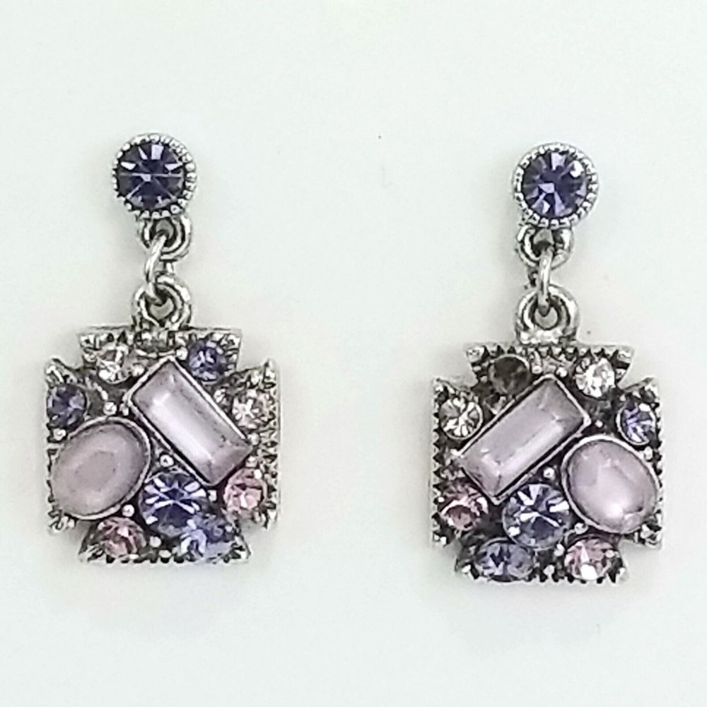 Shades of Purple Rhinestone Cluster Drop Earrings Silver Tone 1" Dangle O22